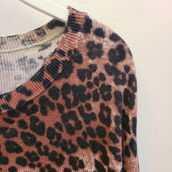 Wilfred Silk/Cashmere Leopard Print Balzac Sweater in Size XS - Picture 3 of 6